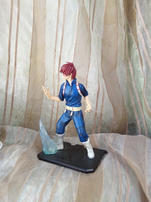 Anime figure todoroki my hero academia