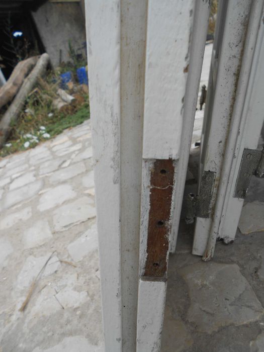 Janelas portadas antigas madeira maciça em bom estado