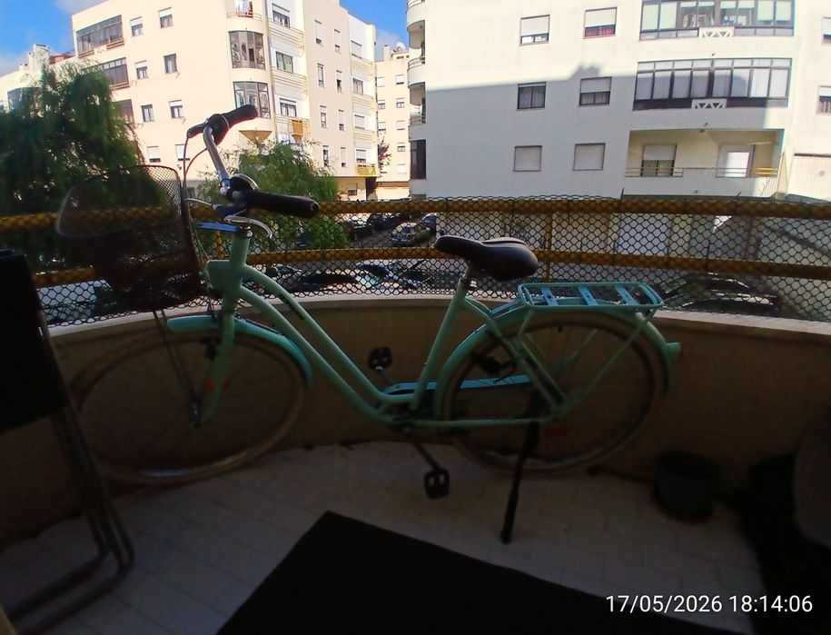 Carro usado +bicicleta de oferta