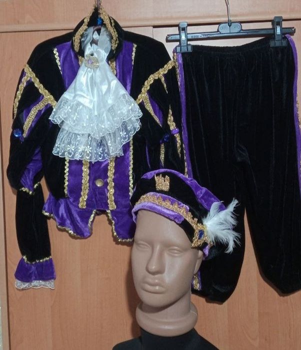 Карнавальні костюми Принц,Король,Мушкетер,Гном,Єльф,Сніговик 98-150 р.