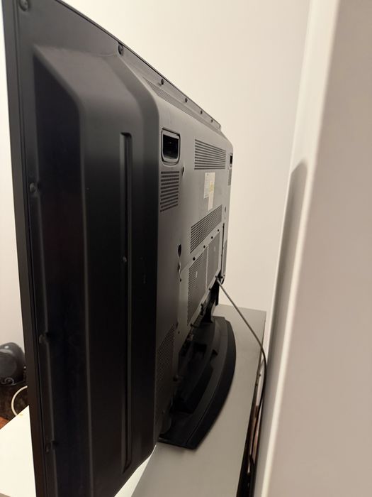 Televisão LG 43”