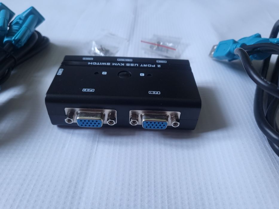 Przełącznik hdmi VGA na 2 komputery