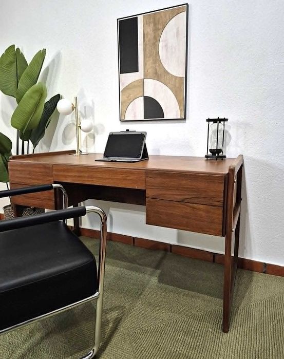 Secretaria / Olaio / Minimalista / Madeira Maciça / Vintage / Móvel / Aparador / Balcão