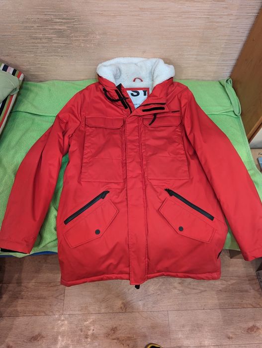 Куртка зимняя House красная XL