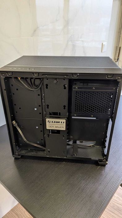 Caixa ATX Lian Li O11 AIR MINI Preta Vidro Temperado