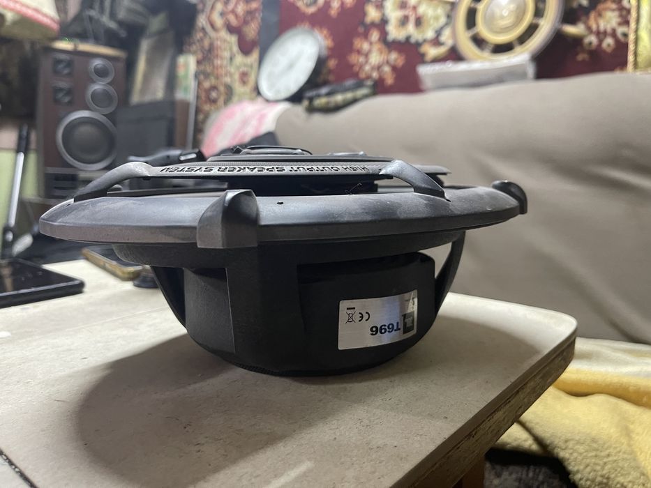 Динамики JBL T696
