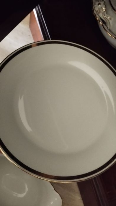 Serviço de jantar em Porcelana da Zara Home com 37 peças
 Entrego em m
