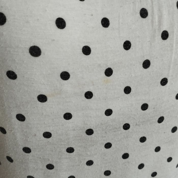 Koszulka damska biała w czarne kropki z koronką i różową kokardką