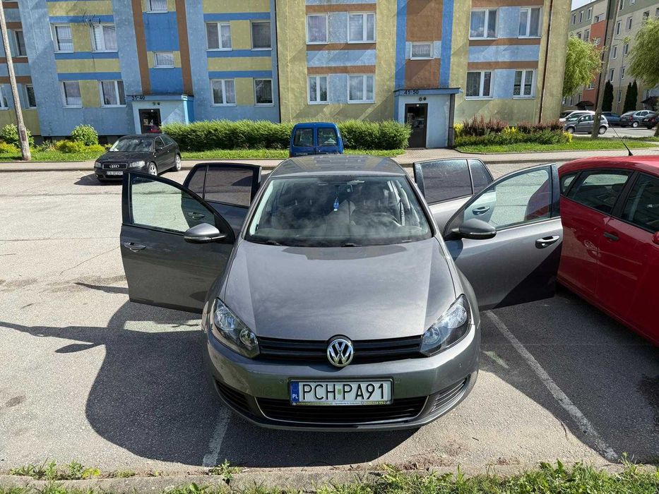 VW Golf 1.6 TDI Bluemotion 2011r