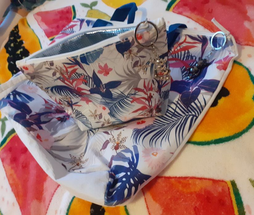 Torba i kosmetyczka kwiaty