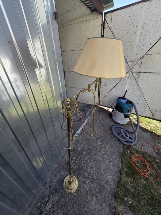 Lampa stojąca mosiężna