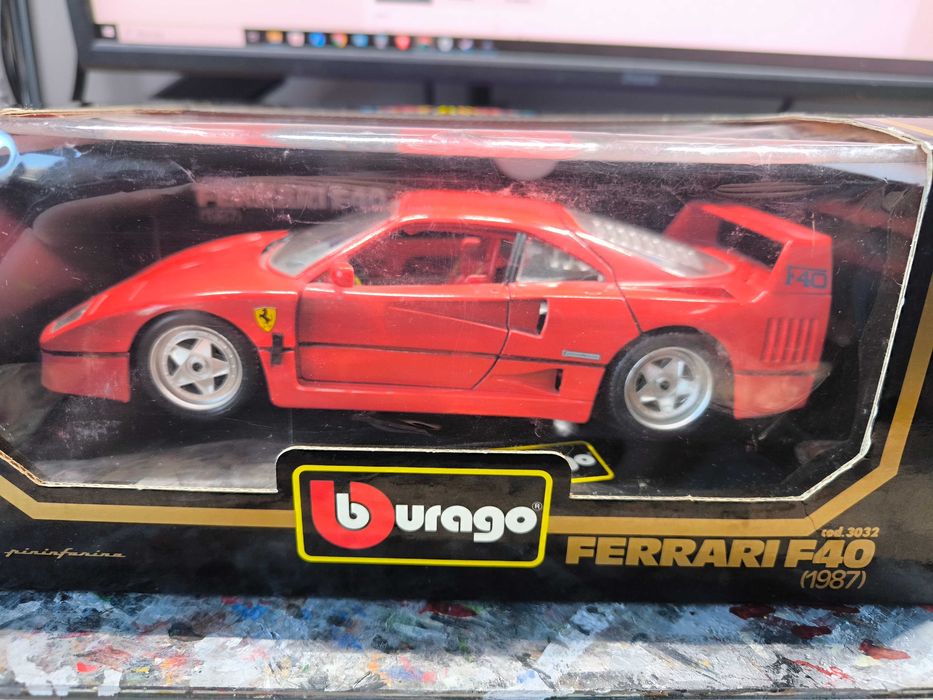 Ferrari f40 bburago 1/18 diecast metal model