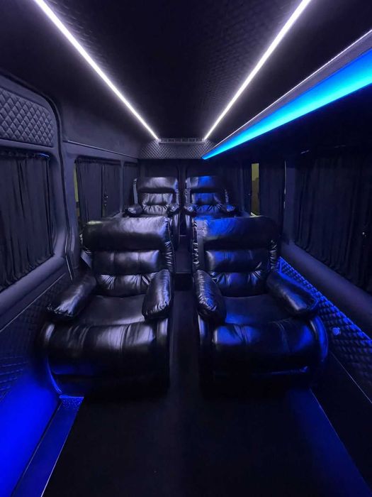 Переобладнання бусів • Sprinter • Crafter • Transit… ПРОФЕСІЙНО