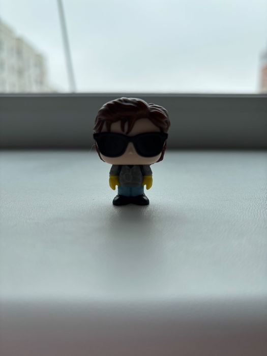 Стів з Кіндер Joy