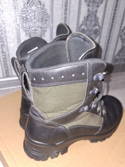 Черевики берці 42 р.