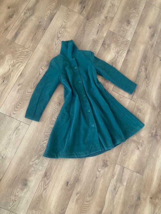 Płaszcz rozkloszowany zielony 38 nowy