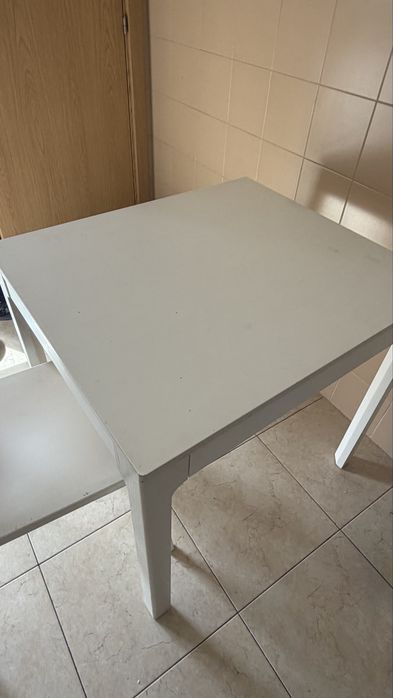 Vendo mesa IKEA VIHALS