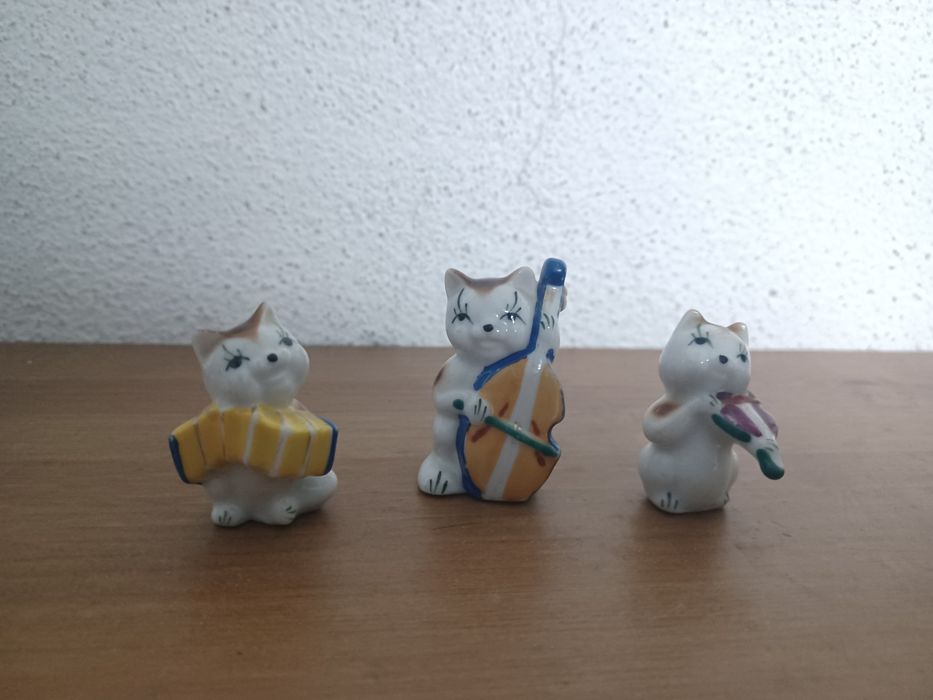 Trio de Gatinhos Músicos em porcelana