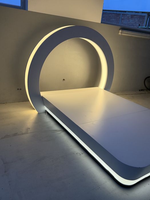 Łóżko led 150x200