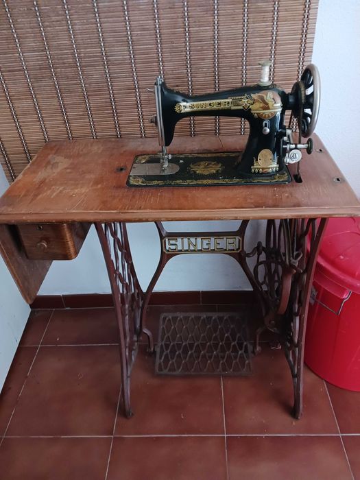 Maquina de costura SINGER