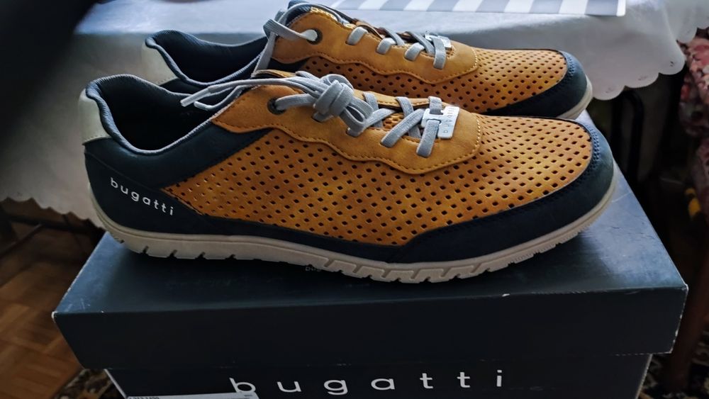 Półbuty BUGATTI  nr 46