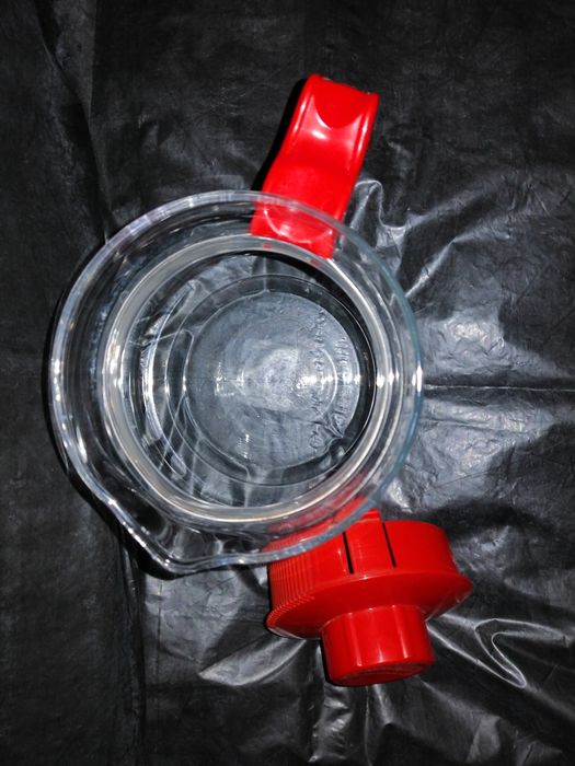 Sprzedam dzbanek 1,25L