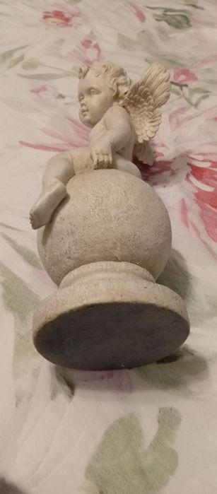 Estatueta anjo resina