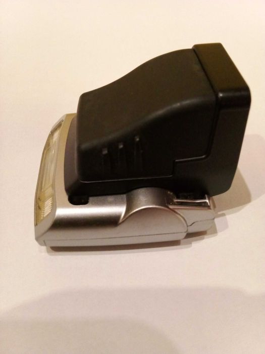 Фотоспалах Olympus FL-LM1