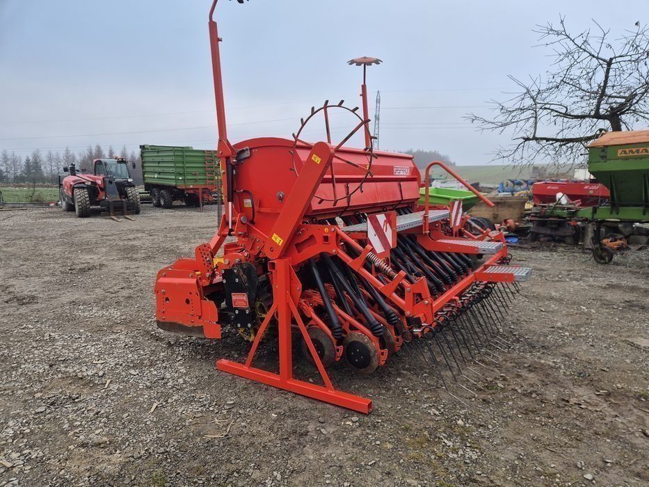 Maschio  Gaspardo  Dama 3m  agregat uprawowo siewny  amazone ad 303