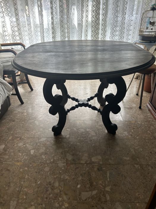 Vintage Extendable Table + 8 Chairs64740053743746120