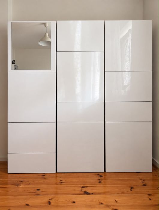 IKEA BESTÅ – zestaw 3 szafek, biały połysk, lustro