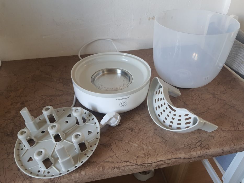 Elektryczny sterylizator do butelek Canpol