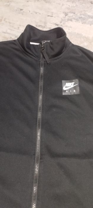 Продам  олімпійку nike air в гарному стані.