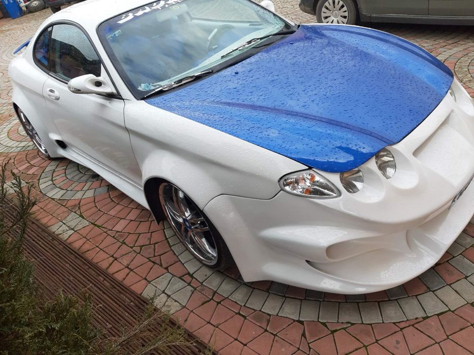 Авто Hyundai coupe1999