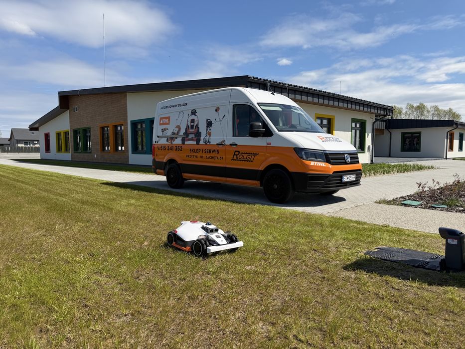 Robot koszący Cedrus C-MOW M6 600m² SPRZEDAŻ - MONTAŻ - SERWIS