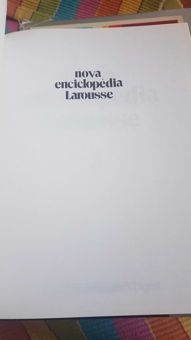 Nova enciclopédia Larousse nova 5 livros