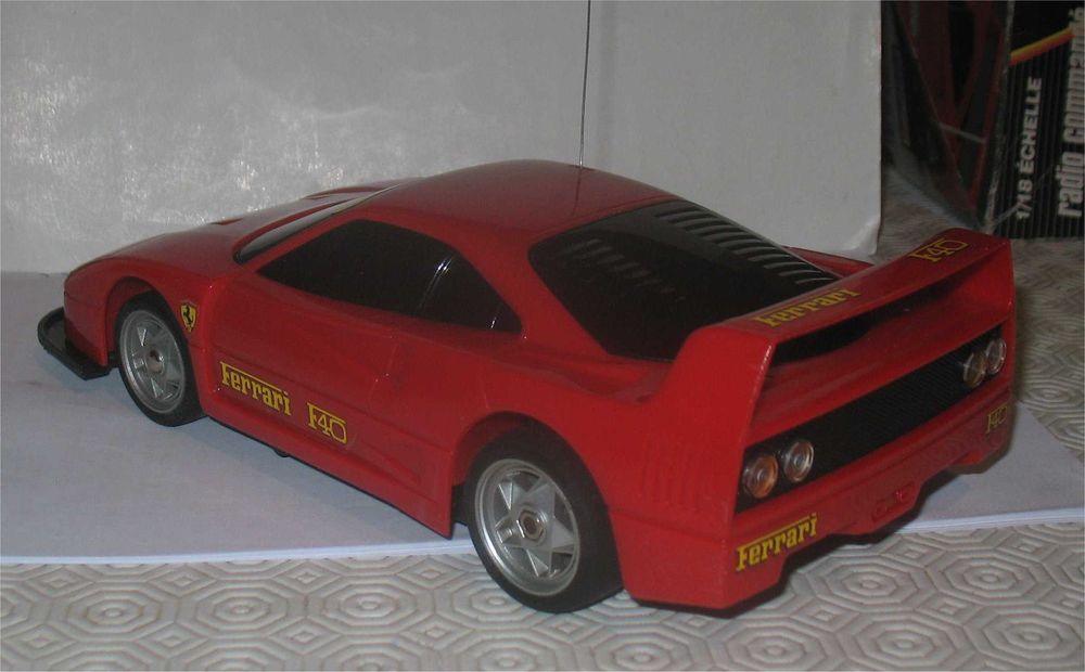 Nikko - Ferrari F40 (Vintage - 1/18)