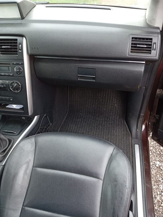 Vendo mercedes benz B180