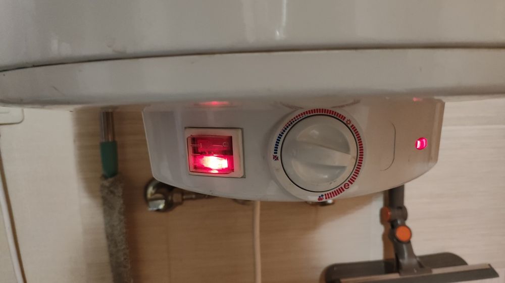 Водонагрівач (бойлер) електричний накопичувальний Hi-Therm Long Life VBO 80 DRY