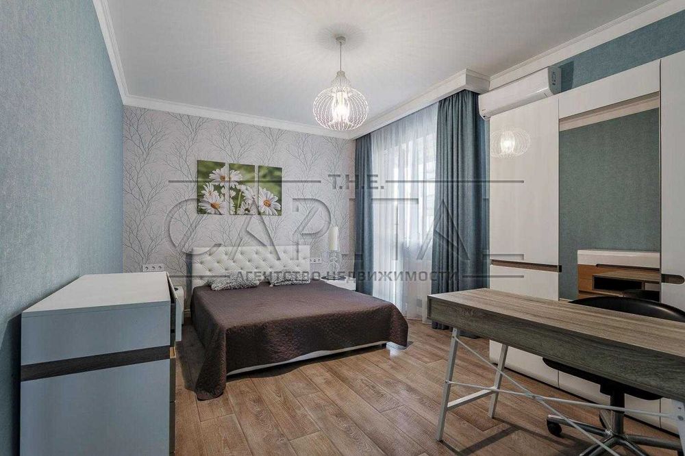 Дизайнерська квартира в Obolon Residences Набережна Парк Оболонь