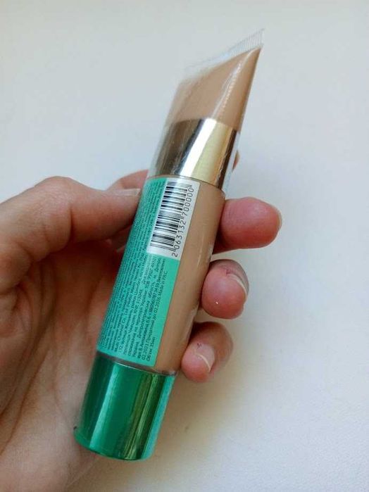 Тонуючий засіб матуючий, тональна основа, тональний крем, тоналка