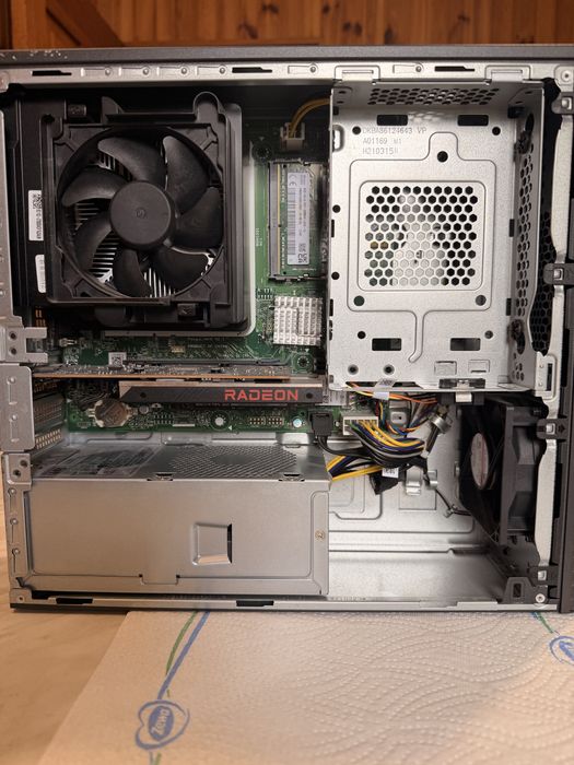 Huawei MateStation S Ryzen5 4600G AMD Radeon Rx 6400