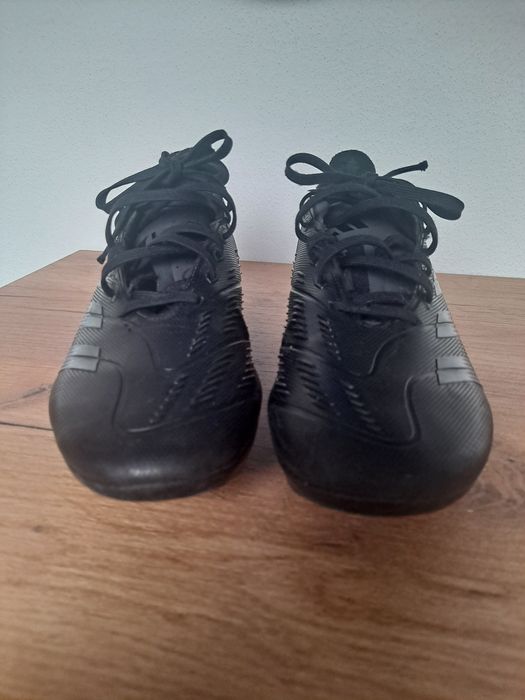 Adidas PREDATOR korki rozmiar 42