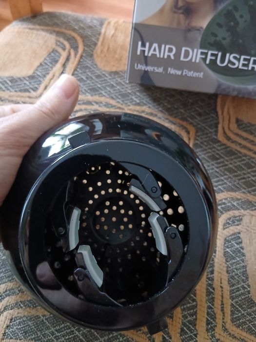 czarny uniwersalny dyfuzor do włosów Hairizone.