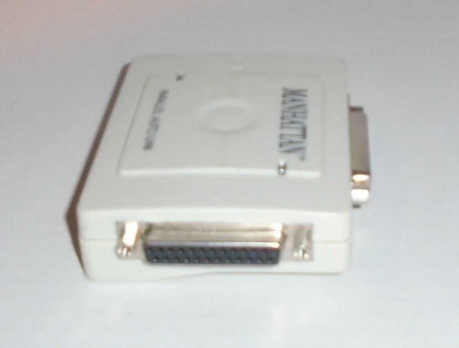 HUB with 3 Automatic Parallel Ports for Printers/Scanners. BRAND NEW64585103889409122