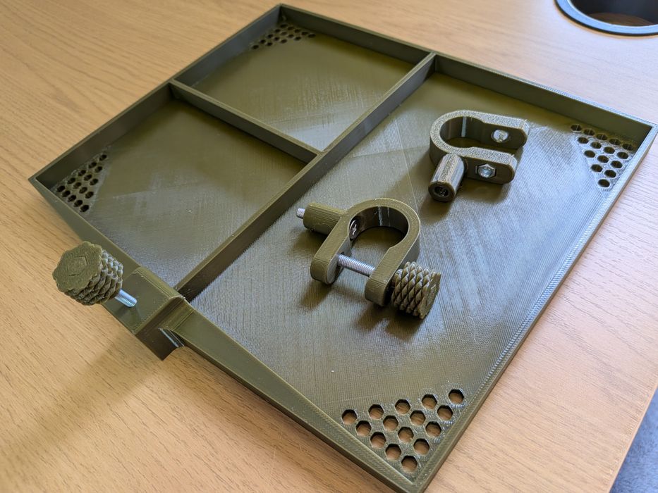 Універсальний навісний столик для рибальського крісла (3D-друк)