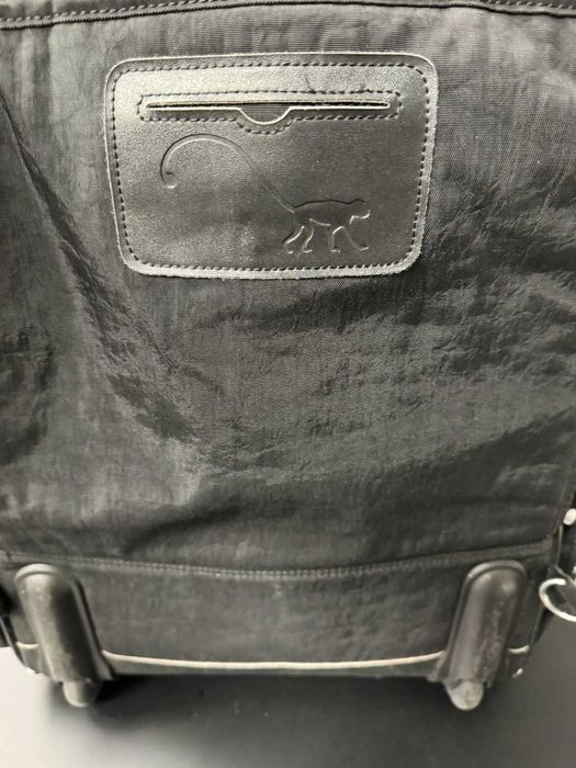 PROMOCAO - Mochila com Rodinhas Kliping Preta em Perfeito Estado