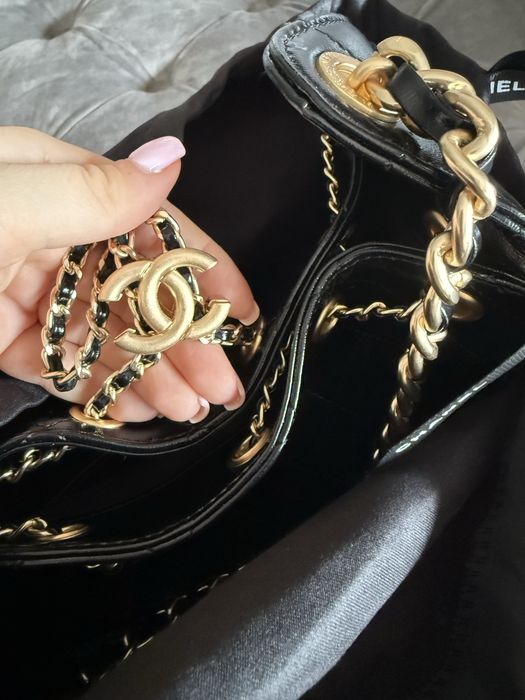 Torebka Chanel hobo 25 mini