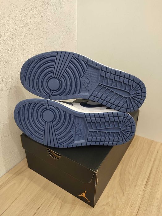 Buty Jordan 1 Low Ashen Slate rozmiar 40 wkładka 25 cm