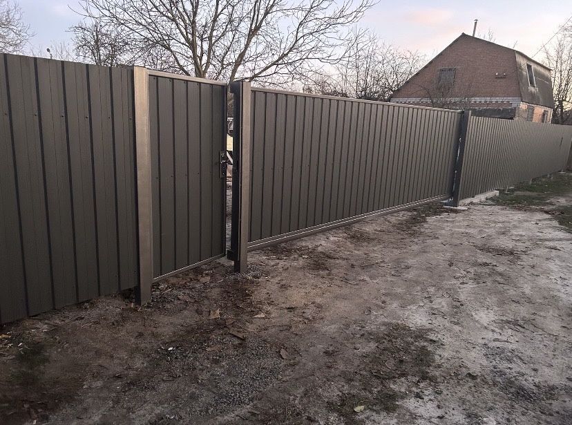 Монтаж секційної сітки,забор,паркан,брама дешево